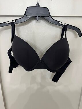 SKIMS Black Smooth T-Shirt Bra